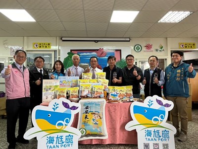 新產品發布會活動現場貴賓大合照_0
