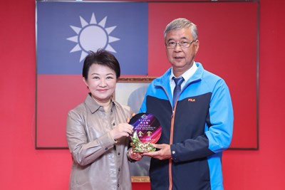 市長表揚本市烏日區林凡閔農友榮獲日本第26屆「米．食味分析鑑定競賽國際大會」金賞_0_