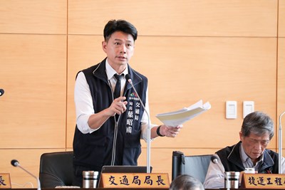 議員肯定市府積極擴增停車格　交通局長：6年新增10萬格位平衡供需