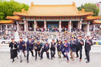 600名考生齊聚台中孔廟祈福 張副秘書長：祝學子心想事成、強棒出擊
