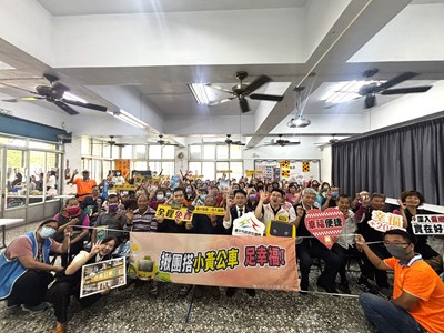 交通局推廣小黃公車服務,今(26)日前往大肚區辦理宣導說明會