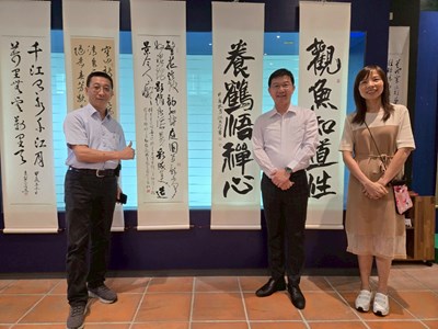 石岡圖書館接續展出鳶嘴山翰墨學會書法聯展