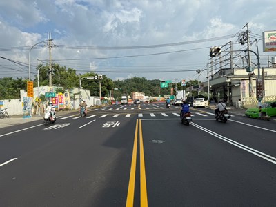 01-太平山區門戶道路全面升級!中市一江橋段夜間燙平完工 提升行車安全與舒適度_0