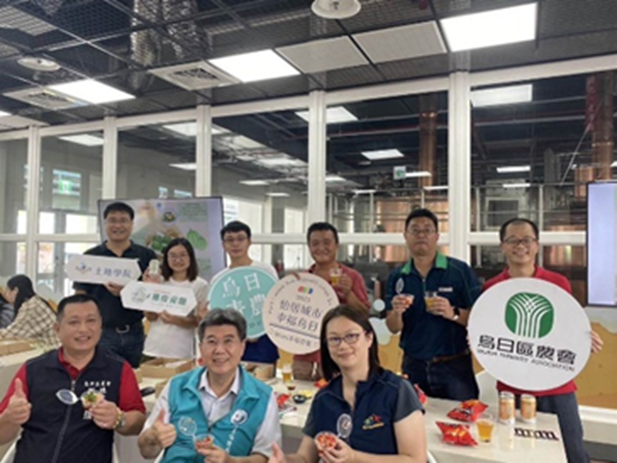 黃郁茹辦理青農市集、提升在地青農參與度與群聚效益_0
