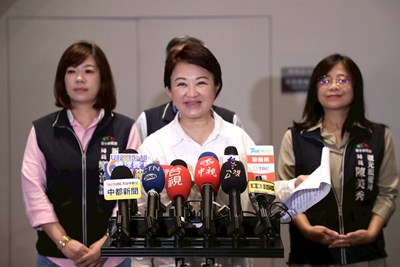 盧市長宣布國慶晚會在台中喜訊