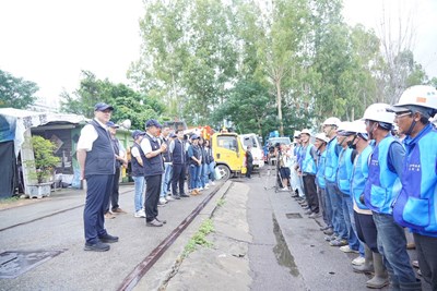 01-同島一命、義不容辭!中市建設局動員40人力機具馳援嘉義災區_0