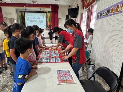 第1關「廚餘回收分類」可分辨生、熟廚餘及不同用途,進一步珍惜食物,減少食物浪費