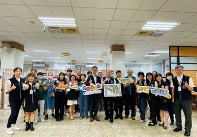 跨機關攜手辦展!中市地稅局邀您至台中區監理所一同漫遊「金典台中 檔藏稅史」檔案展