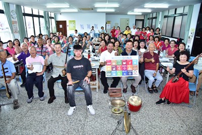 台中客委會在石岡土牛辦歌謠研習,百位學員不畏風雨參加_0