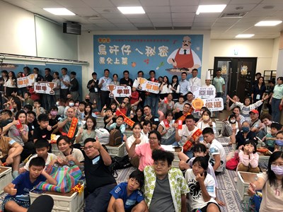 與會嘉賓與參賽者大合影_0