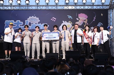 怕胖團、麋先生都來了！「當大人高校祭」移師台中  鄭副市長、新聞局長化身高中生重返青春記憶 (1)