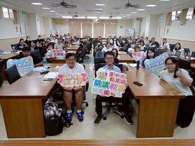 國中圖書教師初階研習大合照