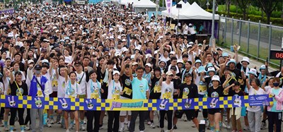 全國首場兔瓏逃離月球路跑臺中登場,共計3,500名粉絲參賽。