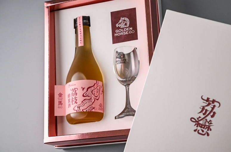 臺中市政府全球資訊網-市政新聞-台灣農特產再創佳績!「荔戀–荔枝蜂蜜酒禮盒」勇奪雪梨設計獎金獎