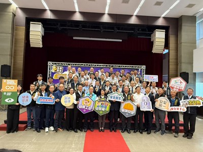114年度臺中市政府金安心工程計畫2.0優良工程頒獎典禮大合照03_0
