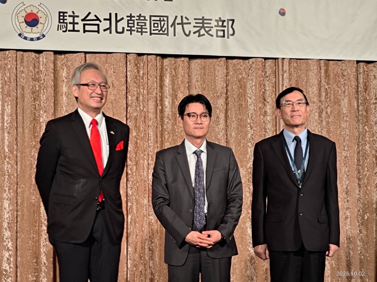 臺中市政府全球資訊網-市政新聞-中市經發局長出席駐台北韓國代表部國慶晚會拓展雙邊合作契機