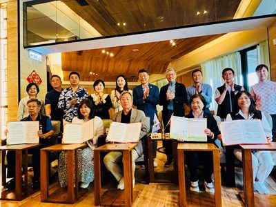 韓國旅行業協會(KATA)與霧峰高爾夫球場簽署MOU合影