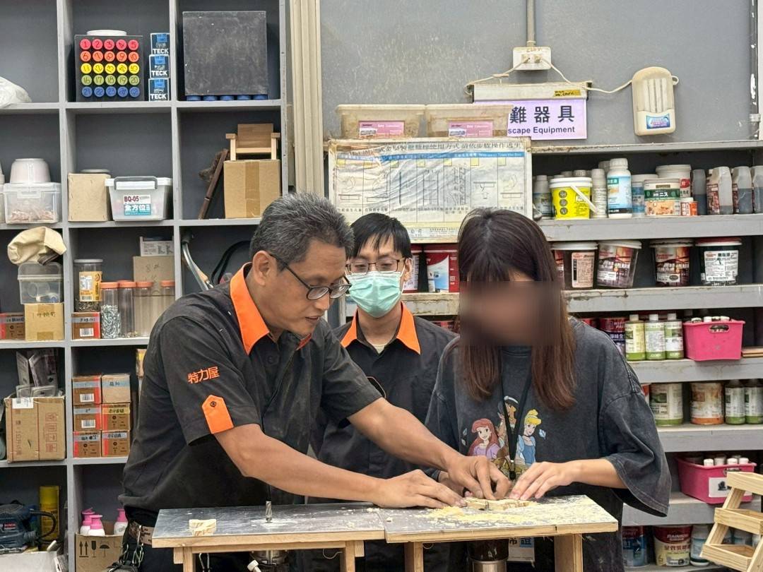 體驗百業 翻轉職涯！中市勞工局帶青年實境探索職場 發現未來新方向