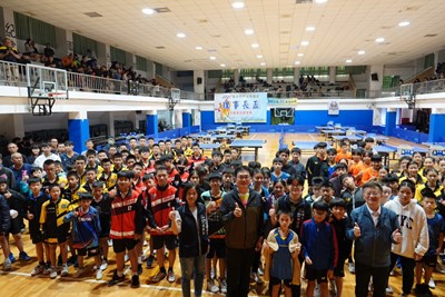 主照-台中市乒乓球協會理事長盃今明2日於忠明高中熱血登場 