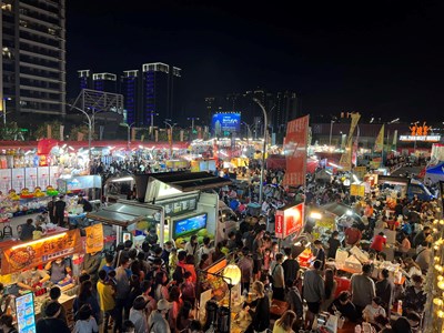 交通便捷的台中捷運(總站)夜市