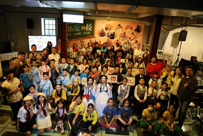 114年藝術家到校參與學校及藝術家大合照_0_0