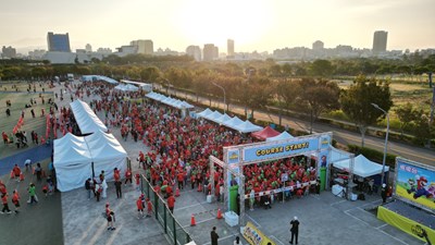 「SUPER MARIO RUN TO THE GOAL」亞洲首站在臺中，萬名玩家齊聚開跑