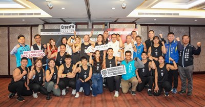 2025全球極限體能鋼鐵大賽賽前記者會選手與來賓大合影