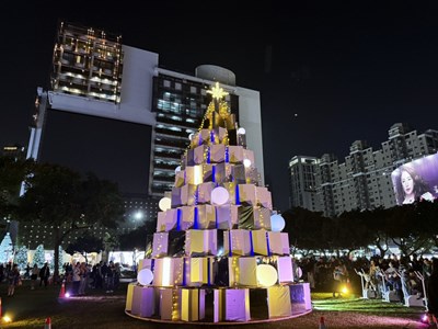 台中好聖誕9米主燈「聚．光」今晚點亮廣場夜空