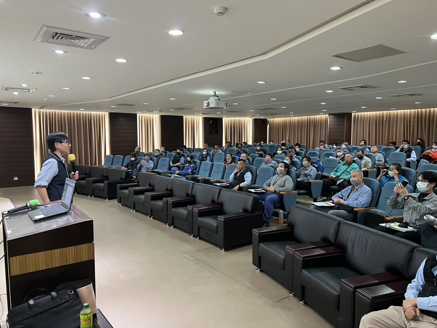 臺中市政府全球資訊網-市政新聞-大廠帶小廠迎接新制中市勞工局攜手安全衛生家族落實職場安全