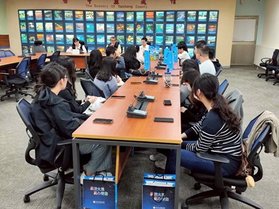 1141230亞大財經法律學系師生參訪