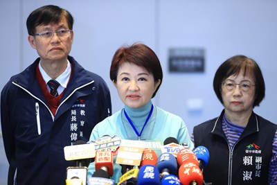 盧市長宣佈：台中公立國中小營養午餐全面免費受惠逾21萬名學生