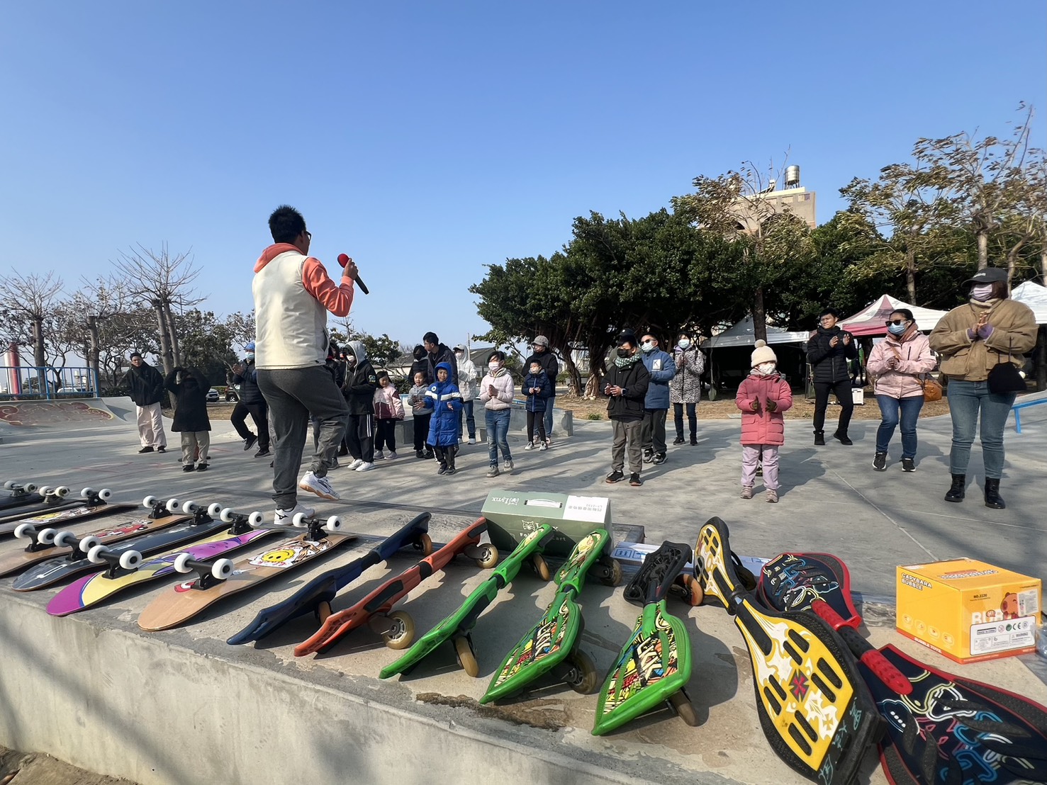 台中海線掀起滑板熱！梧棲極限滑板場首場體驗活動人氣旺　親子搶玩好熱鬧