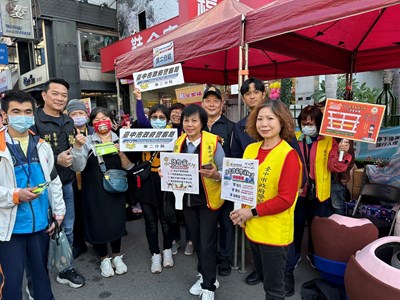 防竊有撇步 中警陪你安心過好年