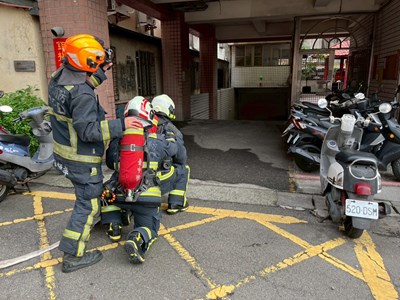 集合住宅地下室火警搶救演練
