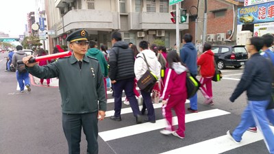 加強學生通學動線規劃，確保學生上下學安全無虞