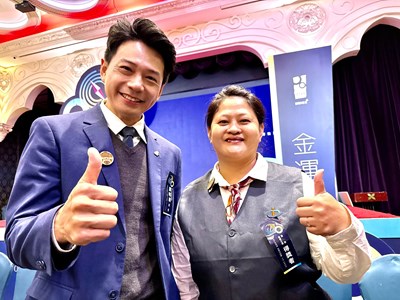 女力上路、溫馨服務！台中市交通局長葉昭甫感謝女性駕駛投入公共運輸服務。_0