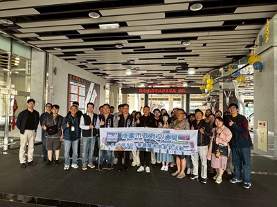 桃園市政府交通局率團參訪豐原轉運中心_0