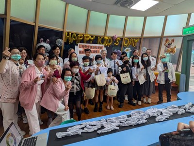 床邊教學班兒童節活動參與人員大合照_0_0