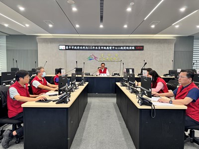 台中市政府水利局今(9)日於市府災害應變中心舉辦「模擬水災市級應變中心開設」演練