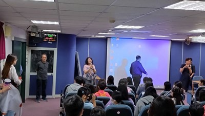 01高中職科長李真玲致詞