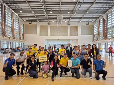 頒發感謝狀及合影_0_0