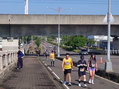 本場賽道規劃讓跑者在競速之餘，也能飽覽城市風貌。