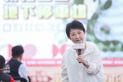 盧市長指出，任內於全台中29區內增加50座停車場、投入逾130億元經費，共擴增1萬8,000個汽機車位。