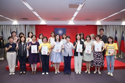 磐石學校及閱讀推手個人組大合照