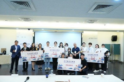 大專院校組獲獎團隊合影