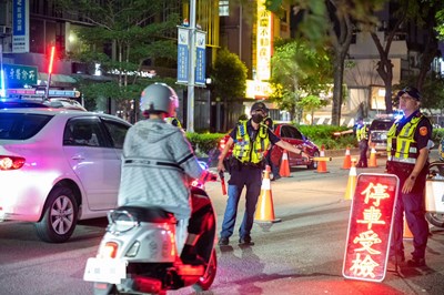 警方「全力掃蕩毒駕」