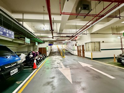台中市交通局推動共享車位，有效紓解停車需求，提升車位使用效率。