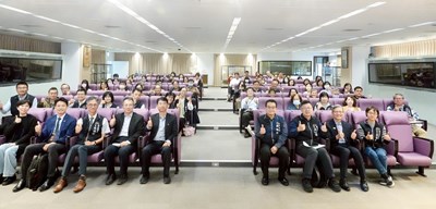 中市府舉辦首屆AI創新應用競賽，市府各局處與專家學者合影