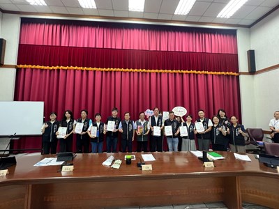 環保局舉行114年度低碳永續家園評等認證頒獎典禮
