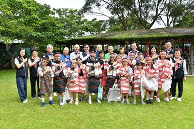 市府、工策會及地方代表齊聚一堂，共同為新社文化旅遊與香菇產業發展加油。_0